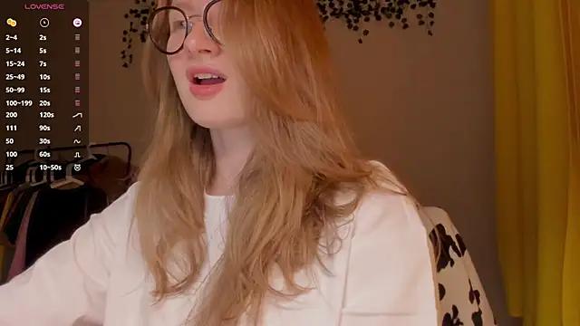 mollytuck online show from March 15, 3:58 pm