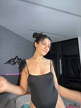 Snapshot of _CurlySue_ chatting on September 30, 10:32 am CurlySue online show from September 30, 10:32 am