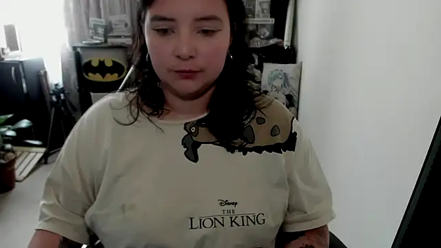 aika-dreams online show from March 16, 2:10 pm