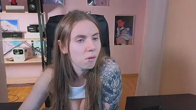 Snapshot of _AnnaStark_ chatting on October 1, 8:25 pm AnnaStark online show from October 1, 8:25 pm