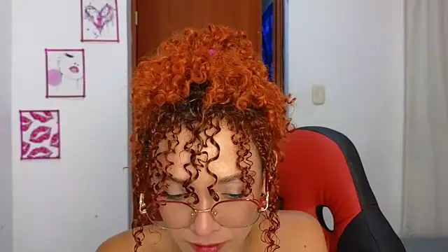 SexyLeilaa online show from November 5, 1:11 am