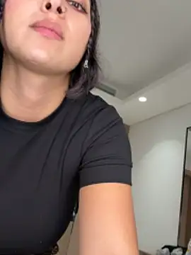 alexademie1 online show from April 17, 3:03 pm