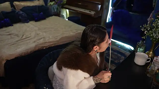 VanessaDoyle online show from October 17, 9:40 pm