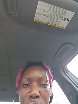 oliviaprettypussy online show from May 27, 1:08 pm
