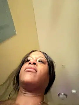 Snapshot of Tikalalin chatting on September 8, 7:46 pm Tikalalin online show from September 8, 7:46 pm