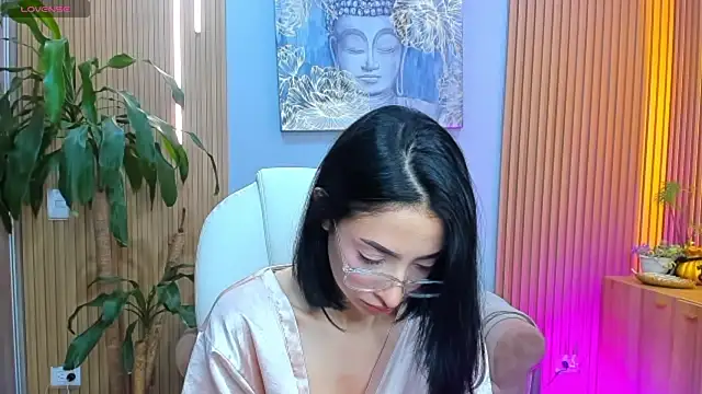 barbie scoth  online show from April 29, 9:09 pm