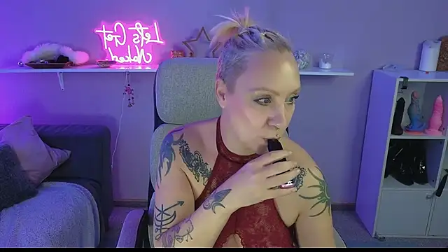 JaninaSecrets  online show from January 16, 4:03 pm