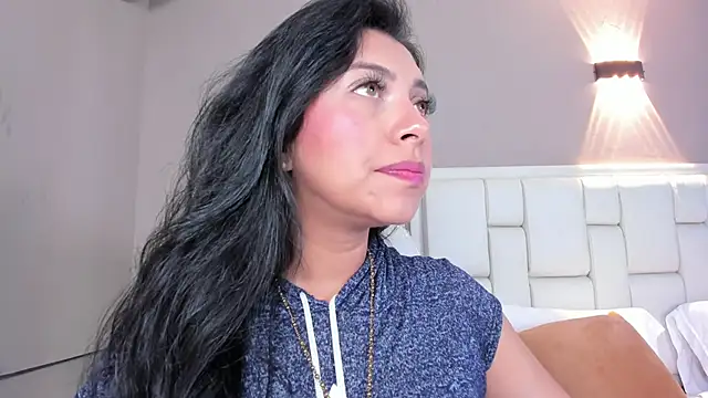 Snapshot of _BunnyNaugthy chatting on October 1, 1:05 pm BunnyNaugthy online show from October 1, 1:05 pm