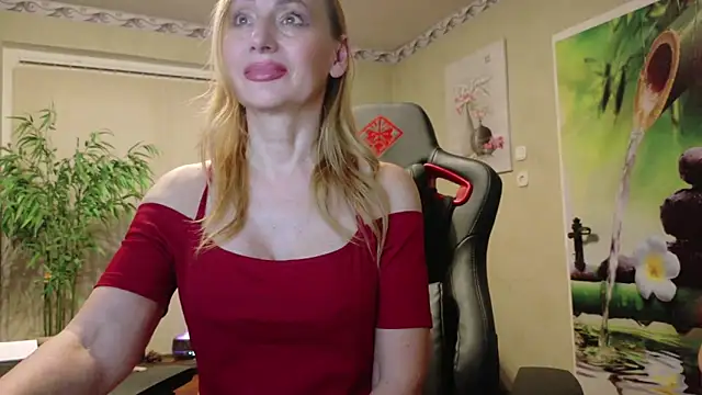 HotLana69 online show from April 8, 6:43 pm