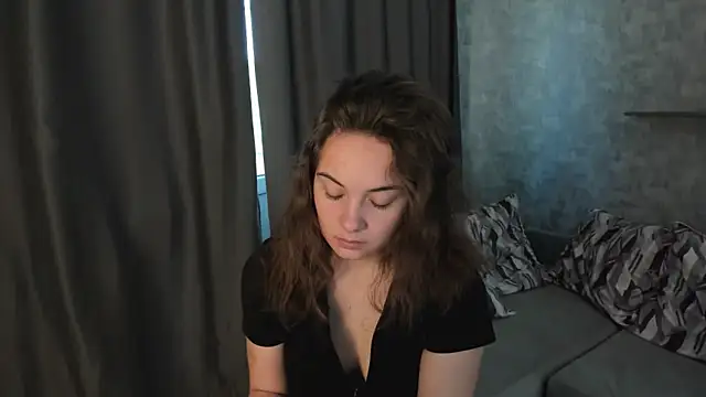 KristinaLoison online show from May 18, 12:11 pm
