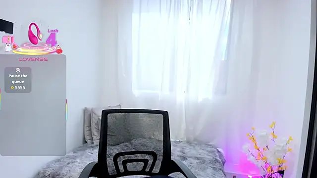 aisha es online show from October 2, 7:52 pm