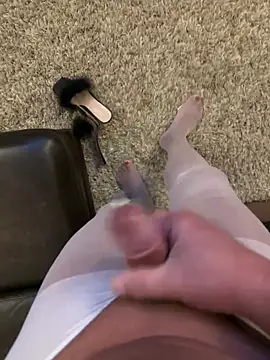 Kellycd2022 online show from March 12, 6:16 am