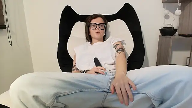 Arya starrk online show from March 5, 2:02 pm