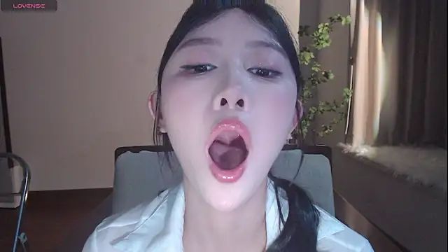 Meet q online show from July 20, 1:46 pm