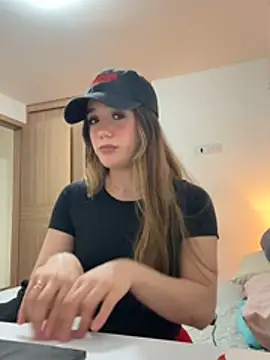 ShelbyHagen online show from March 9, 10:24 pm