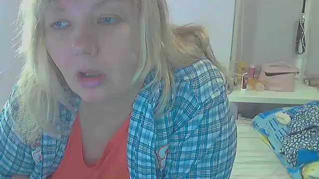 Snapshot of Lusi-777 chatting on October 6, 5:07 pm Lusi-777 online show from October 6, 5:07 pm