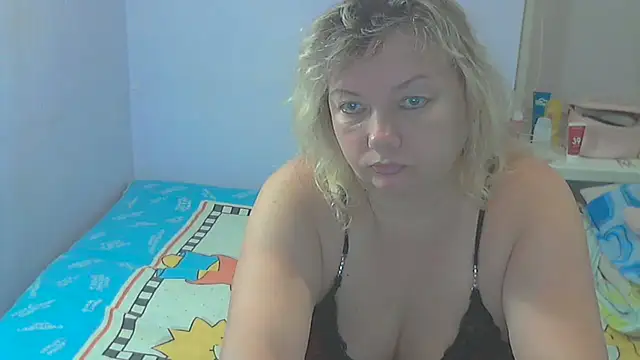 Snapshot of Lusi-777 chatting on September 12, 4:47 pm Lusi-777 online show from September 12, 4:47 pm
