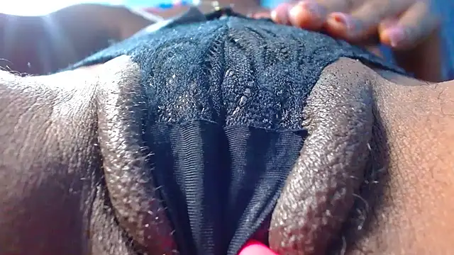 bethanywilson 23 online show from April 11, 4:21 pm