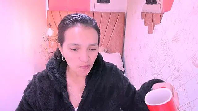Snapshot of MarilynMiilf_ chatting on September 23, 7:56 pm MarilynMiilf online show from September 23, 7:56 pm