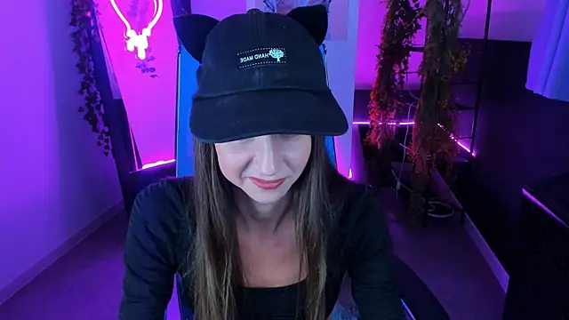 Snapshot of GrayceWild chatting on September 12, 11:50 am GrayceWild online show from September 12, 11:50 am