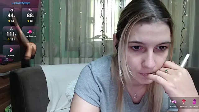 Snapshot of lovingfeetheels chatting on October 14, 7:55 am lovingfeetheels online show from October 14, 7:55 am