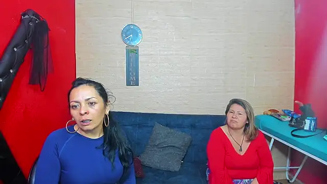 lesbiancuple online show from September 15, 11:23 pm