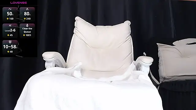 qianqian  online show from December 17, 12:20 pm