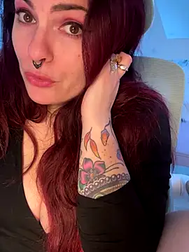 LunaMoongirl online show from November 13, 3:55 pm