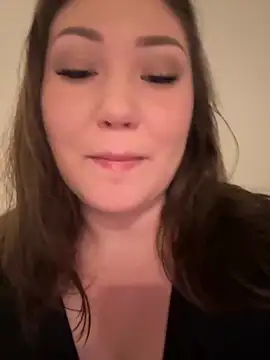 RosieDixx online show from November 7, 6:52 am