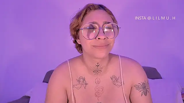 Lilmuh  online show from October 31, 12:23 am