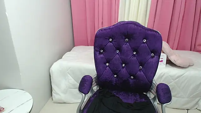 xSexynineDollx online show from September 17, 3:04 am