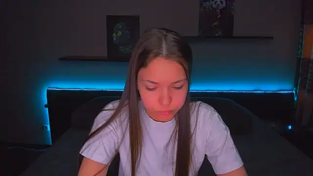 AlexaBarkley online show from April 14, 12:43 am