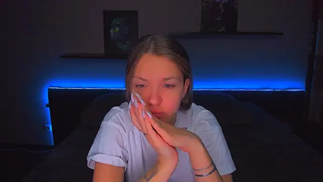 AlexaBarkley online show from February 3, 11:07 pm