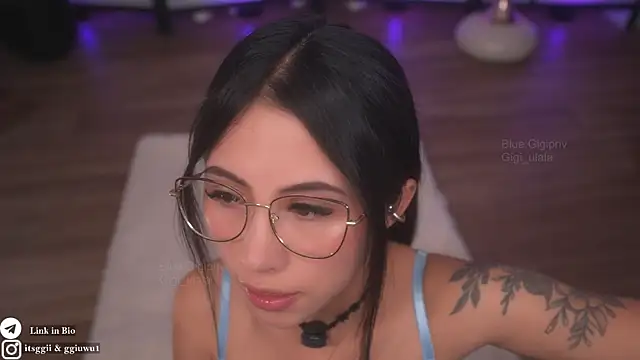 Gigi ohlala online show from July 27, 10:29 pm