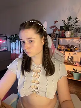 Snapshot of sweetest_pie chatting on September 15, 3:53 pm sweetest pie online show from September 15, 3:53 pm