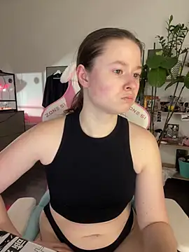 sweetest pie online show from February 21, 9:15 pm