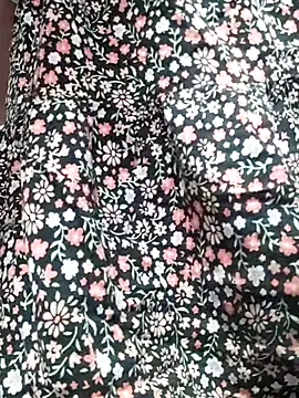 aisha latina online show from April 16, 8:08 pm