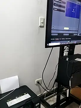 aisha latina online show from February 4, 4:21 pm