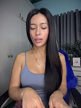 Jasmine Elcock online show from July 21, 4:08 pm
