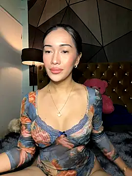 Jasmine Elcock online show from October 4, 7:58 am