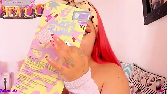 SophieRossi online show from October 16, 1:36 pm