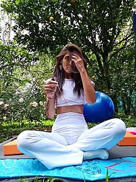 Yuky ta online show from November 23, 5:03 pm