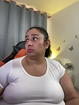 agathaxxx-69 online show from July 22, 8:32 pm