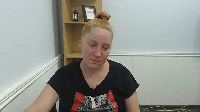 JosieJun  online show from July 24, 6:38 pm