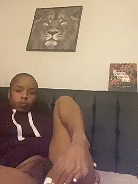 CutieFrmthehood online show from October 14, 2:36 am