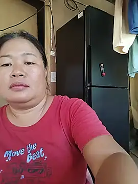Lovelywoman43 online show from July 13, 1:50 am