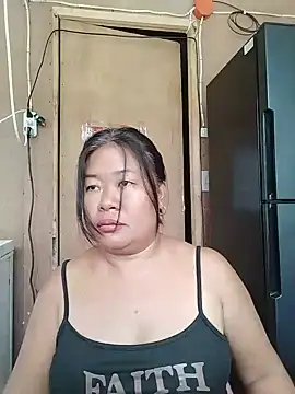 Lovelywoman43 online show from June 11, 2:33 am