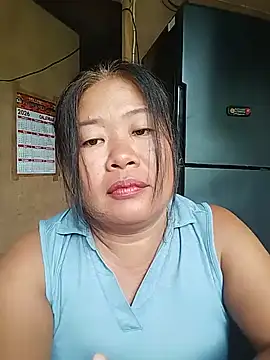 Lovelywoman43 online show from July 28, 4:54 am