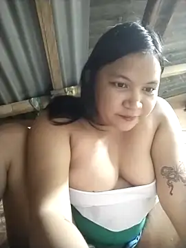 milkytitsmom4u online show from February 17, 4:17 pm