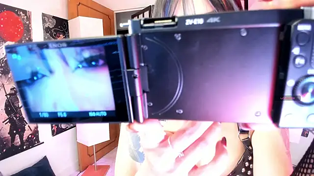 Redlu 1 online show from April 11, 3:23 am